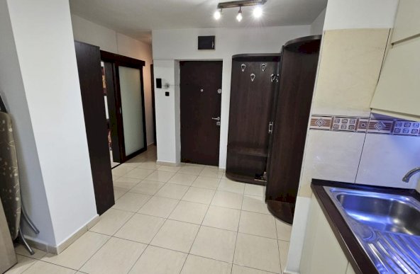 Vanzare apartament 2 camere,B-dul. Unirii nr 75. zona rond Alba Iulia-Decebal