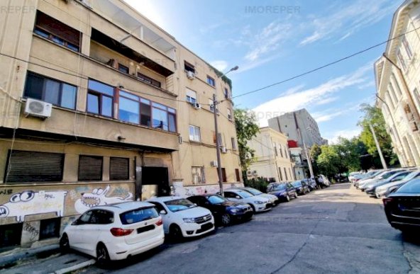 Apartament 2 camere Universitate-Centrul Vechi, etaj 2 din 3