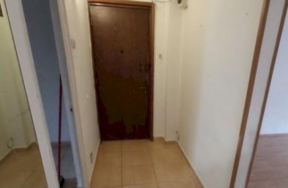 Închiriez apartament 3 camere nemobilat Str Avionului Sector 1