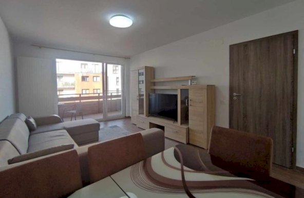 Inchiriem apartament 2 camere foarte bine intretinut zona Coresi