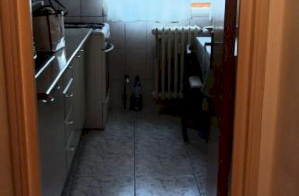 Apartament 2 camere  Titan - Circa 13 Politie , gaze separat, sufragerie mare