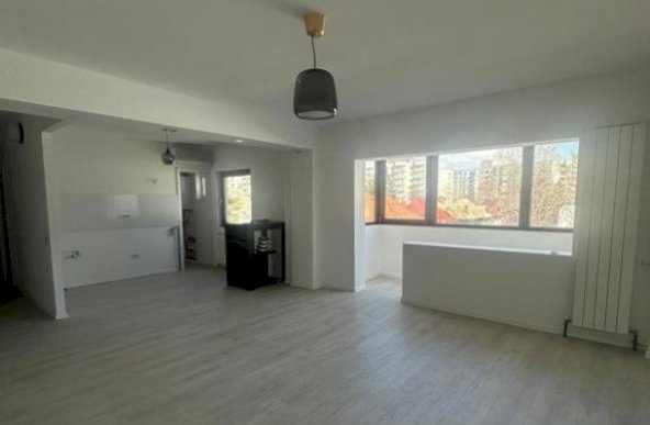 Apartament 2 camere Decebal - Piata Muncii