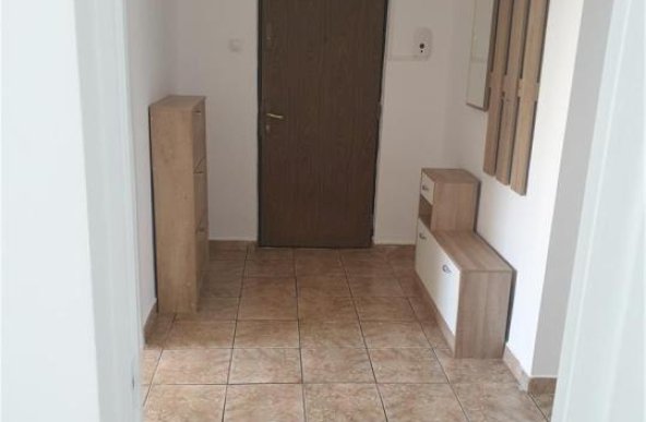 Apartament 3 camere B-dul Decebal - Piata Muncii