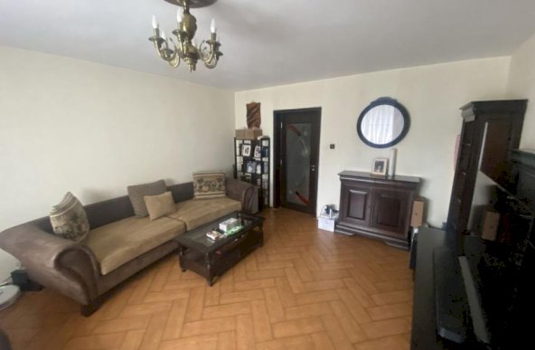 Apartament 3 camere- Calea Calarasilor - Biserica Delea Noua, Mega Image