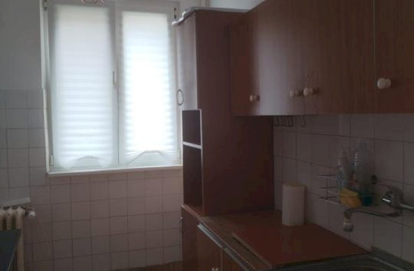 Dristor  metrou Baba novac apartament 2 camere