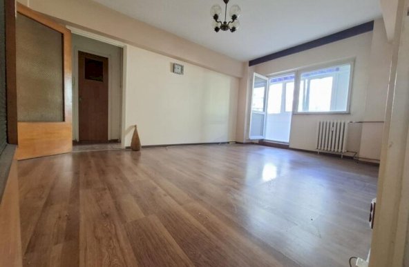 Apartament 3 camere Dristor, Ramnicu Valcea  , 5 minute metrou