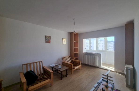 Doamna Ghica Tei apartament 3 camere renovat centrala proprie