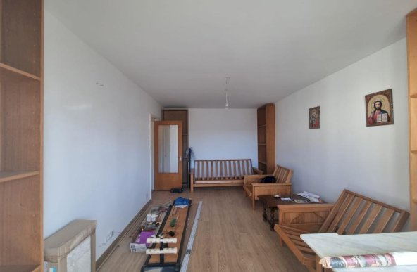 Doamna Ghica Tei apartament 3 camere renovat centrala proprie