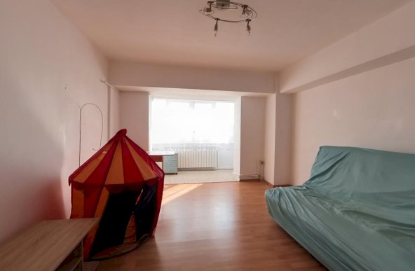 3 camere stradal Decebal