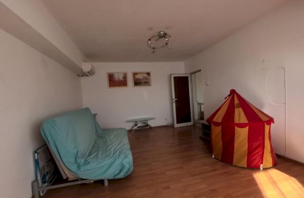 3 camere stradal Decebal