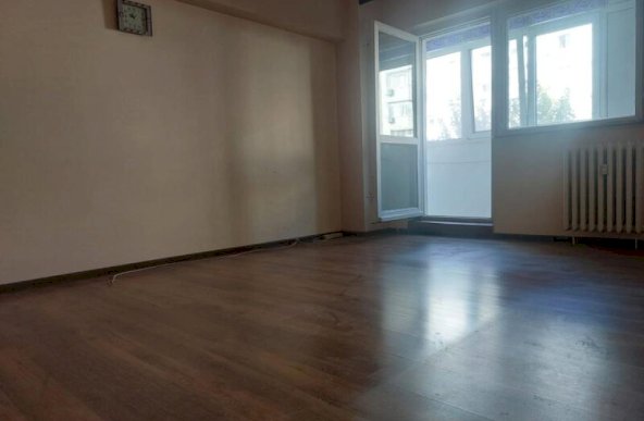 Apartament 3 camere Dristor, Ramnicu Valcea  , 5 minute metrou