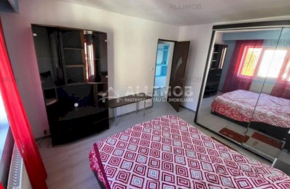 Apartament 3 camere mobilat si utilat, zona ultracentrala, Ploiesti