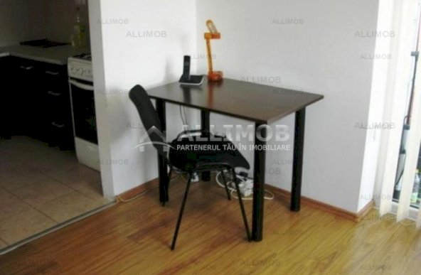 Apartament 2 camere bloc nou, zona centrala