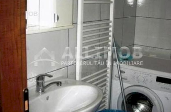 Apartament 2 camere bloc nou, zona centrala