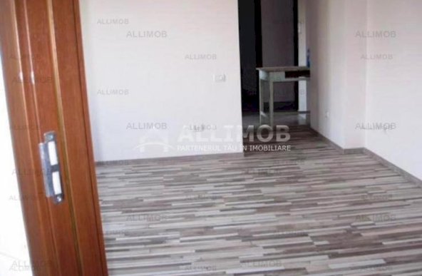 Apartament 3 camere zona ultracentrala