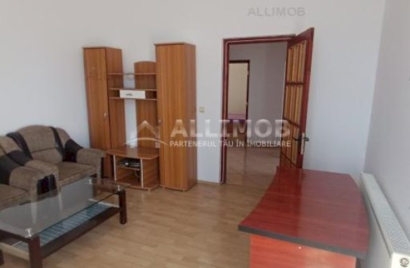 Apartament 3 camere ,  in Ploiesti, zona centrala .