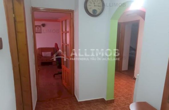 Apartament 3 camere in Ploiesti, cu centrala termica proprie in zona Cioceanu. 