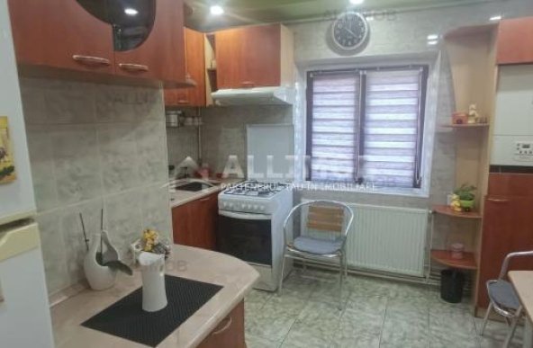 Apartament 3 camere in Ploiesti, cu centrala termica proprie in zona Cioceanu. 