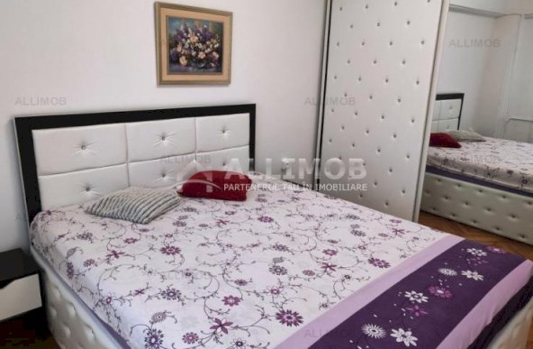 Apartament 3 camere zona ultracentrala