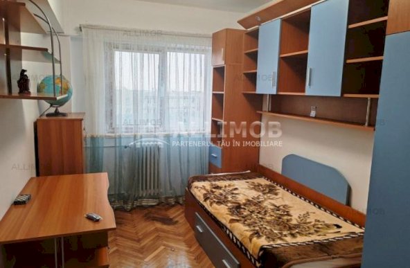 Apartament 3 camere zona ultracentrala