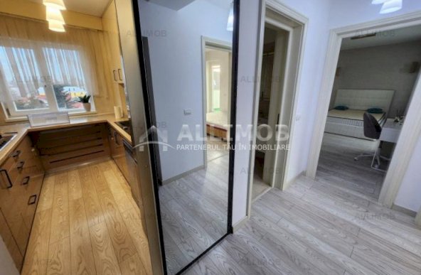 Penthouse, bloc nou, 3 camere, 2 terase, parcare, Malu Roșu, Ploiesti