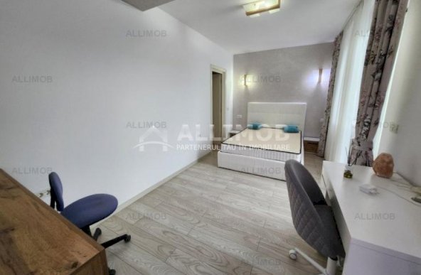 Penthouse, bloc nou, 3 camere, 2 terase, parcare, Malu Roșu, Ploiesti