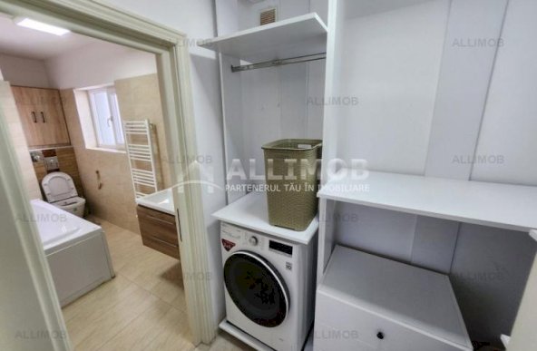 Penthouse, bloc nou, 3 camere, 2 terase, parcare, Malu Roșu, Ploiesti