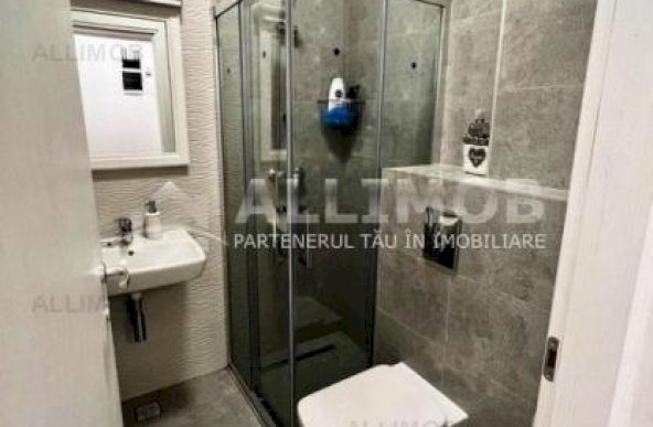 Apartament 3 camere zona Albert, complex Mrs Smart