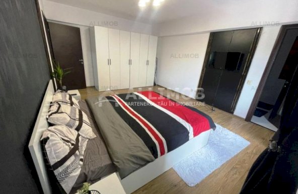 Apartament 3 camere zona 9 Mai