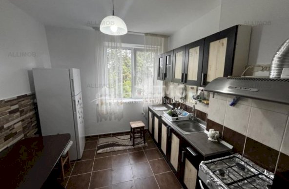  COMISON 0% Apartament 2 camere semidecomandat cf1 in Ploiesti, zona Cina. 