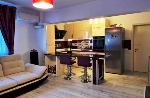 Apartament de lux, 3 camere,  9 Mai