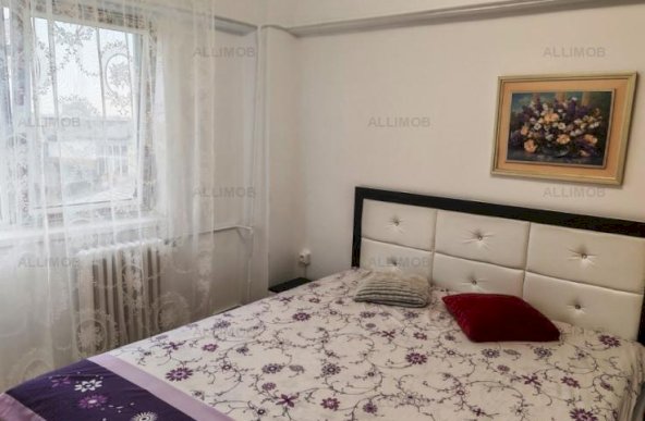 Apartament 3 camere zona ultracentrala