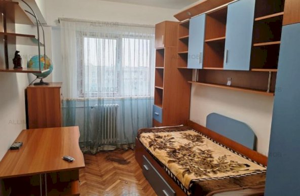 Apartament 3 camere zona ultracentrala