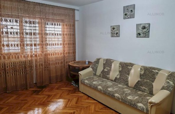 Apartament 3 camere zona ultracentrala