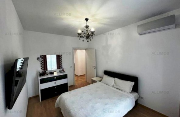 Apartament 3 camere zona Albert, complex Mrs Smart