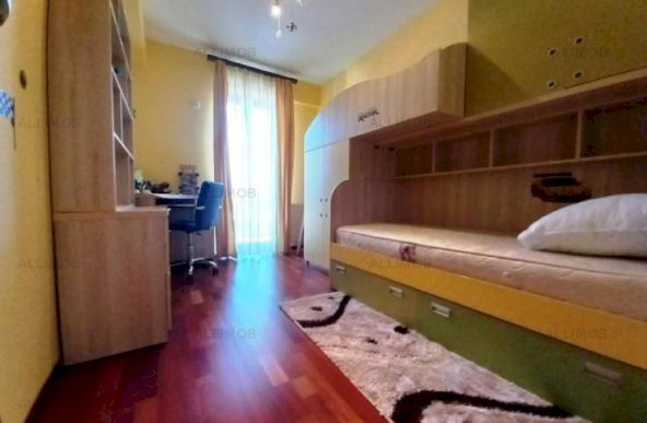 Apartament 3 camere in Ploiesti, zona Albert