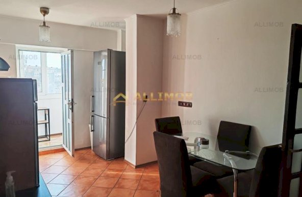 Apartament 2 camere zona Piata Mihai Viteazul