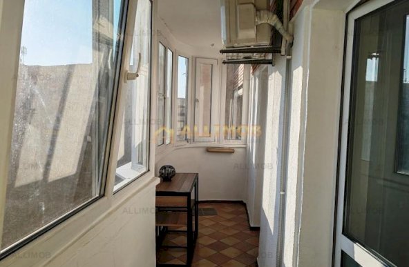 Apartament 2 camere zona Piata Mihai Viteazul