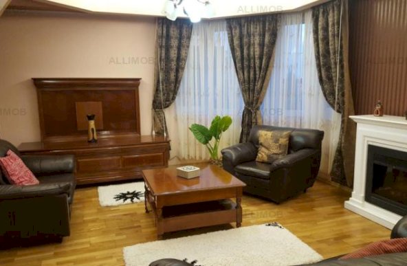 Vila  5 camere  , in Ploiesti, zona 8 Martie.