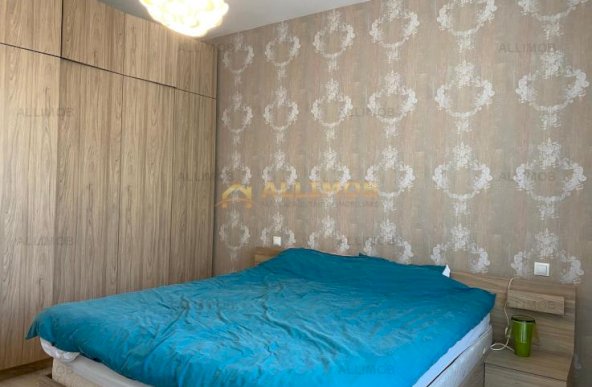 Apartament spatios 2 camere, zona centrala