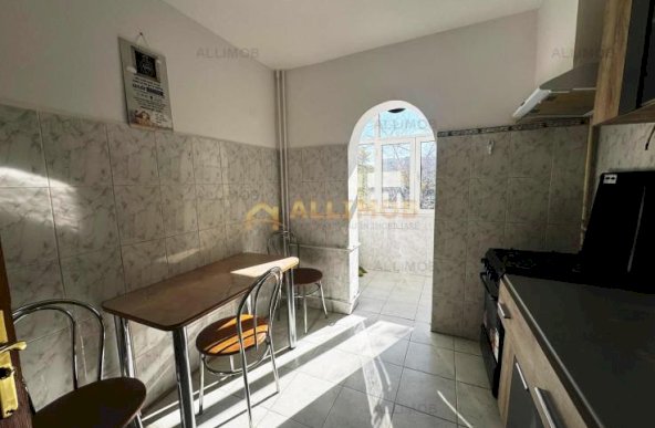 Apartament 3 camere in Ploiesti, zona 9 Mai