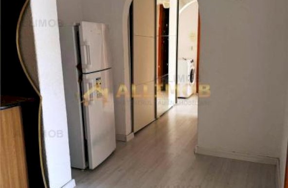 Apartament 3 camere in Ploiesti, zona 9 Mai