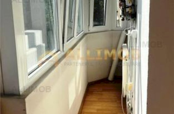 Apartament 2 camere zona Piata Mihai Viteazul