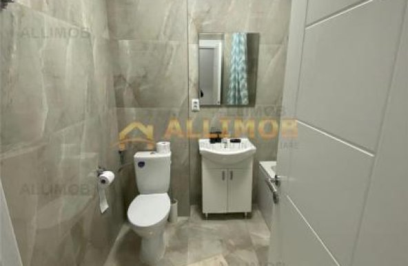 Apartament 3 camere bloc nou