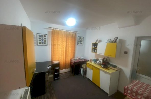 Apartament in vila zona Bulevardul Castanilor, suprafata utila 102 mp, 4 camere.