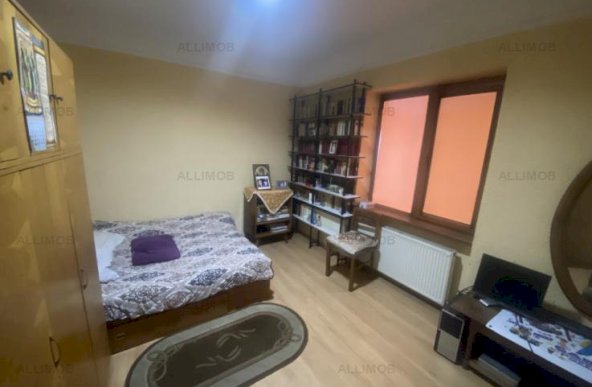 Apartament in vila zona Bulevardul Castanilor, suprafata utila 102 mp, 4 camere.