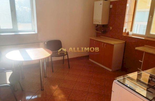 Apartament 3 camere  in Ploiesti, zona centrala