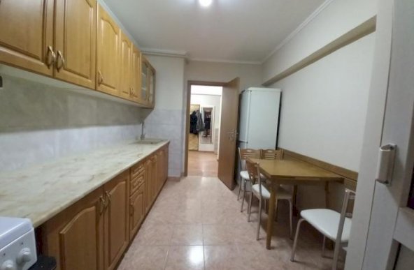 Apartament 3 camere  in Ploiesti, zona Mihai Viteazul