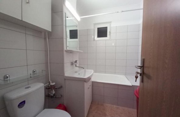 Apartament 3 camere  in Ploiesti, zona Mihai Viteazul