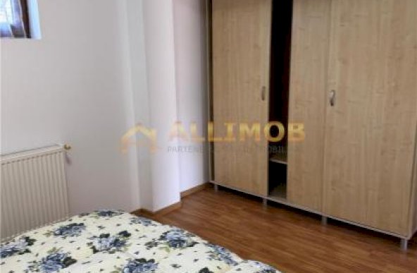 Inchiriere apartament 3 camere zona Sud